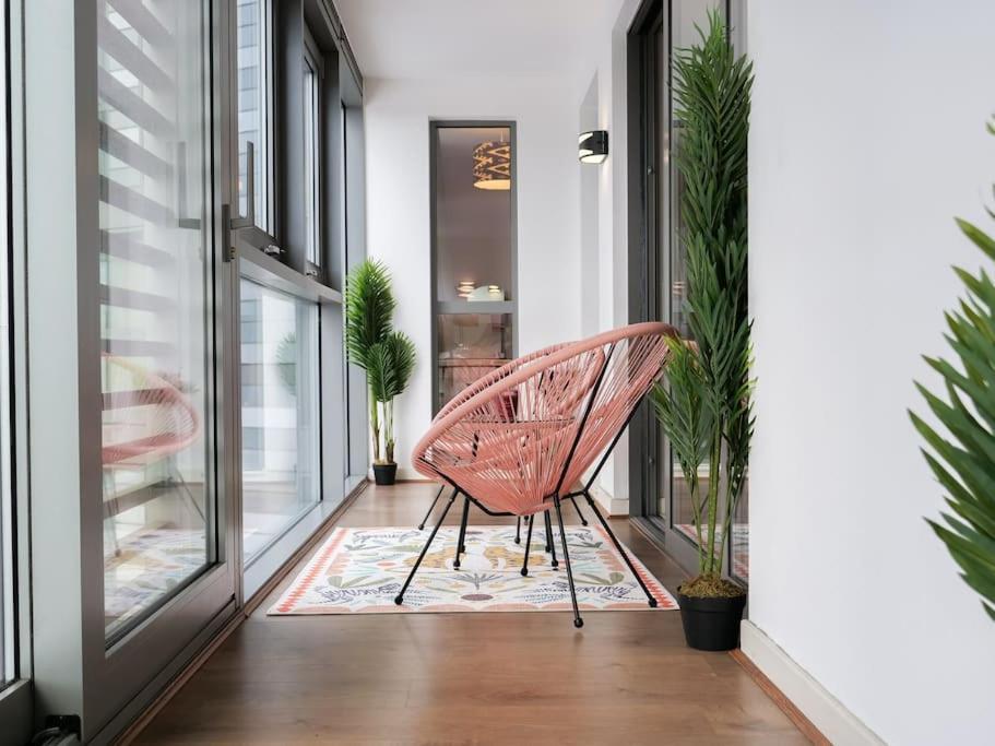 Apartamento Stylish Urban Sanctuary With Parking Londres Exterior foto